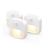 eufy Glow 3 Pack LED Nachtlicht mit Bewegungssensor, Warmes weißes Lichter, Auto ON/Off, Schrankbeleuchtung mit Haftend für Kinderzimmer, Schlafzimmer, Orientierungslicht, Energieeffizient (3 Pack)