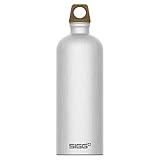 SIGG - Alu Trinkflasche - Traveller MyPlanet Path - Klimaneutral Zertifiziert - Für Kohlensäurehaltige Getränke Geeignet - Auslaufsicher - Federleicht - BPA-frei - Outdoor & Yoga - Mattes Alu - 1L
