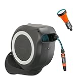 Gardena Wand-Schlauchbox RollUp M 20 m: Flexible Bewässerung für mittelgroße Gärten, schwenkbare Schlauchtrommel, mit Wandhalterung, Systemteilen und Spritze inkl. 20 m Gardena Schlauch (18612-20)