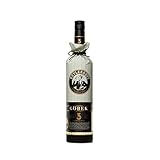 RAKI - Beylerbeyi Göbek Raki 70cl | Türkischer Brandy mit Anis aromatisiert - 100% frische Weintrauben - Ohne Zuckerzusatz | Dreifache Destillation - Alkoholgehalt 45%