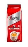 Segafredo Zanetti Intermezzo - Ganze Bohne (1 kg Packung) - Geeignet für alle italienischen Kaffeespezialitäten - Kaffeebohnen mit mittlerer Röstung, stark und vollmundig im Geschmack