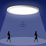 Epochglo Led Deckenlampe mit Bewegungsmelder, Lampe mit Bewegungsmelder innen, 18W 1800lm 4000K Deckenleuchte Flach IP44 für Flur/Keller/Badezimmer/Garage, 22cm, Ultra Dünn, Rund, Weiß