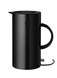 Stelton Wasserkocher EM77 - Elektrischer Kocher, Wasserkessel, Teekanne - Schnell kochend, niedriger Energieverbrauch, entnehmbarer Kalkfilter, Sicherheitsschalter - 1,5 Liter, Schwarz, EU-Stecker