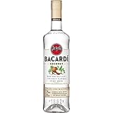 BACARDÍ Coconut, 32% Vol., 70 cl / 700 ml, weißer Rum mit der Essenz echter Kokosnüsse, frischer Kokosgeschmack mit Röstaromen und buttrigen Noten