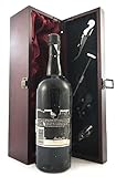 Ramos Pinto Late Bottled Vintage Port 1992 in einer mit Seide ausgestatetten Geschenkbox, da zu 4 Weinaccessoires, 1 x 750ml