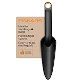 Fiskars Eco Pflanzmaschine mit schmalem gebogenem Spaten, Tiefenmarkierungen, ergonomischer Griff, UV-Beständigkeit, ideal für Sämlinge und kleine Pflanzen