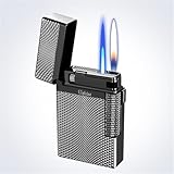 Feuerzeug mit zwei Flammen, winddicht, nachfüllbar, Butan, geprägtes Metalldesign, tragbar, einstellbare Flamme, geeignet for Camping, Wandern, Geschenke(Black)