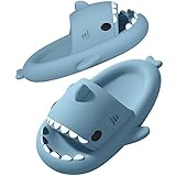 SAGUARO Shark Slippers Damen Herren Weich Bequem Hai Hausschuhe Sommer Shark Slides Zuhause Rutschfeste Schwimmbad Strand Haifisch Schlappen Original Wolken Badelatschen Pillow Latschen Blau 46/47