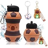 OPVXZAD 550ml Capybara Trinkflasche Fußball Team aus Silikon, Capybara Schlüsselanhänger & Football Keychain Animal Faltbare Sport Wasserflasche für Jungen Kinder und Erwachsene