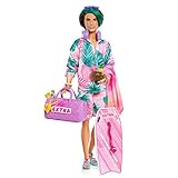 Barbie Extra Fly - Ken Reisepuppe mit tropischem Outfit, Boogie Board, Seesack und Zubehör für kreatives Geschichtenerzählen, beweglicher Körper, für Kinde ab 6 Jahren, HNP86