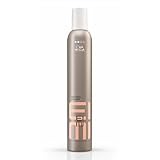 Wella Eimi Natural Volume – Schaumfestiger für besonders natürliches Volumen – Haarschaum mit flexiblem Halt ohne zu verkleben – 1 x 500 ml