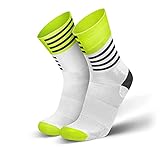 INCYLENCE Wings Sportsocken lang, leichte Running Socks, atmungsaktive Funktionssocken mit Anti-Blasen Schutz, Socken, Schwarz, Weiß, Schwarz, Neon-gelb, 35-38