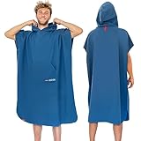 AUTDOOR® Mikrofaser Badeponcho Damen & Herren - nachhaltig aus 100% recycelten PET-Flaschen - Handtuch als Umziehhilfe für Strand und Wassersport - schnelltrocknend & kompakt (Blau, Large)