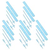 Mikinona Kleiner Puppenhaus Ski Satz mit Stöcken 5 Paar Kleiner Winterski Zubehör aus Robustem Kunststoff Hellblau für Puppenhaus Deko und Selbstgemacht Miniatur Szenenbau