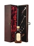 Chateau Pierron Tres Vieille Vintage Armagnac 1961 20cls Decanted Selection in einer mit Seide ausgestatetten Geschenkbox, 1 x 200ml