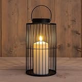 Metall Laterne mit LED Kerze mit Timer für Außen und Innen - 26 x 15 cm - Dekoleuchte warm weiß Batterie betrieben - Garten Deko Beleuchtung Gartenleuchte Dekolaterne Gartenlaterne Tischlaterne