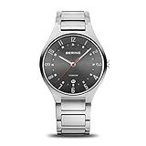 BERING Herren Quarz Uhr | Armbanduhr 39 mm silbernes Titangehäuse und graues Zifferblatt | Titanband mit Titanelementen | 5 ATM | 11739-772