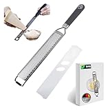 bhb Premium Zester Reibe – Parmesanreibe, Muskatnussreibe, Knoblauchreibe, Ingwerreibe, Zitronenreibe – Rasiermesserscharfe Edelstahlklingen – Spülmaschinenfest – BPA-frei – mit Schutzabdeckung