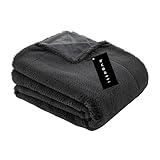 bugatti Kunstfell Decke 150x200 cm - Fellimitat Kuscheldecke besonders flauschig & weich, besonders warm, Felldecke grau, gesäumt