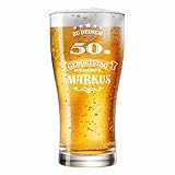 Bierglas mit Gravur – Zum Geburtstag - Personalisiert mit Namen & Jahreszahl - Geschenk für Männer auch als Vatertag 0,5l Bierglas als Geburtstagsgeschenk Weihnachten Vatertag für Mann