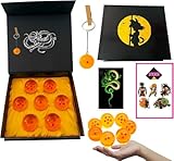Set mit 7 Dragon Balls (1 bis 7 Sterne), Schlüsselanhänger, Aufkleber und Shenlong-Beschwörungskarte. Ideal für Sammler oder als Geschenk für Kinder. Dragon Ball-Set, entworfen in Spanien.