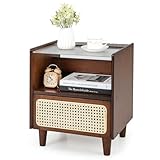 GIANTEX Nachttisch aus Bambus, Nachtschrank mit Rattan-Schublade & offenem Fach, Beistelltisch mit Glastischplatte, Sofatisch Holz Vintage, Nachtkommode mit Kabelführungsschlitzen, 43x35x50 cm, braun