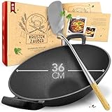 KRUSTENZAUBER 36cm Gusseisen Wok Induktion - Wokpfanne mit Wokwender - Ideal für Gasgrill, Herd, Ofen, als Paella Pfanne Gusseisen, Gusseisenpfanne Induktionsgeeignet für Stir Fry oder Sac Tava