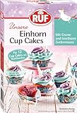 RUF Einhorn Cupcakes, Backmischung für 12 bunte Unicorn Cupcake mit bunter Tortencreme, weißer Fondant für ein Zuckerhorn, inkl. Backförmchen, 365g