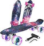 BELEEV Kinder Skateboard 22 Zoll mit LED Leuchtrollen Wheels, Komplette Mini Cruiser Skateboard für Kinder Jugendliche Erwachsene, LED Leuchtrollen mit All-in-one Skate T-Tool für Anfänger