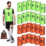 TESIN Fußball-Leibchen für Erwachsene und Jugendliche, 24er Pack Sport-Trainings-Mesh-Leibchen, Nummerierte Trainingswesten für Fußball, Basketball, Volleyball - Orange & Grün