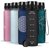 720°DGREE Trinkflasche 1l mit Motivationsskala “uberBottle“ +Sieb - Dicht, Leicht, BPA-Frei, Bruchsicher - Wasserflasche für Uni, Sport, Fitness, Fahrrad, Outdoor - Tritan Sportflasche - Schwarz