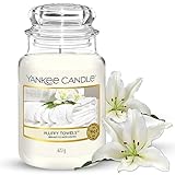 Yankee Candle Duftkerze im Glas (groß) – Fluffy Towels – Kerze mit langer Brenndauer bis zu 150 Stunden