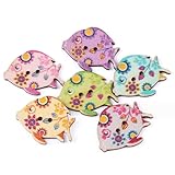 AKOAK 50 Stück Holzknöpfe, bunte Fisch-Form, 2-Loch-bedruckte Nähknöpfe, niedliche bemalte Kinderknöpfe zum Nähen und Basteln, DIY Scrapbook (verschiedene Farben)